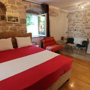Nikolla Apartment Split
